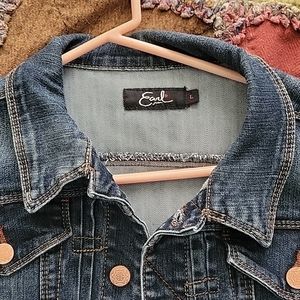Women's denim jacket